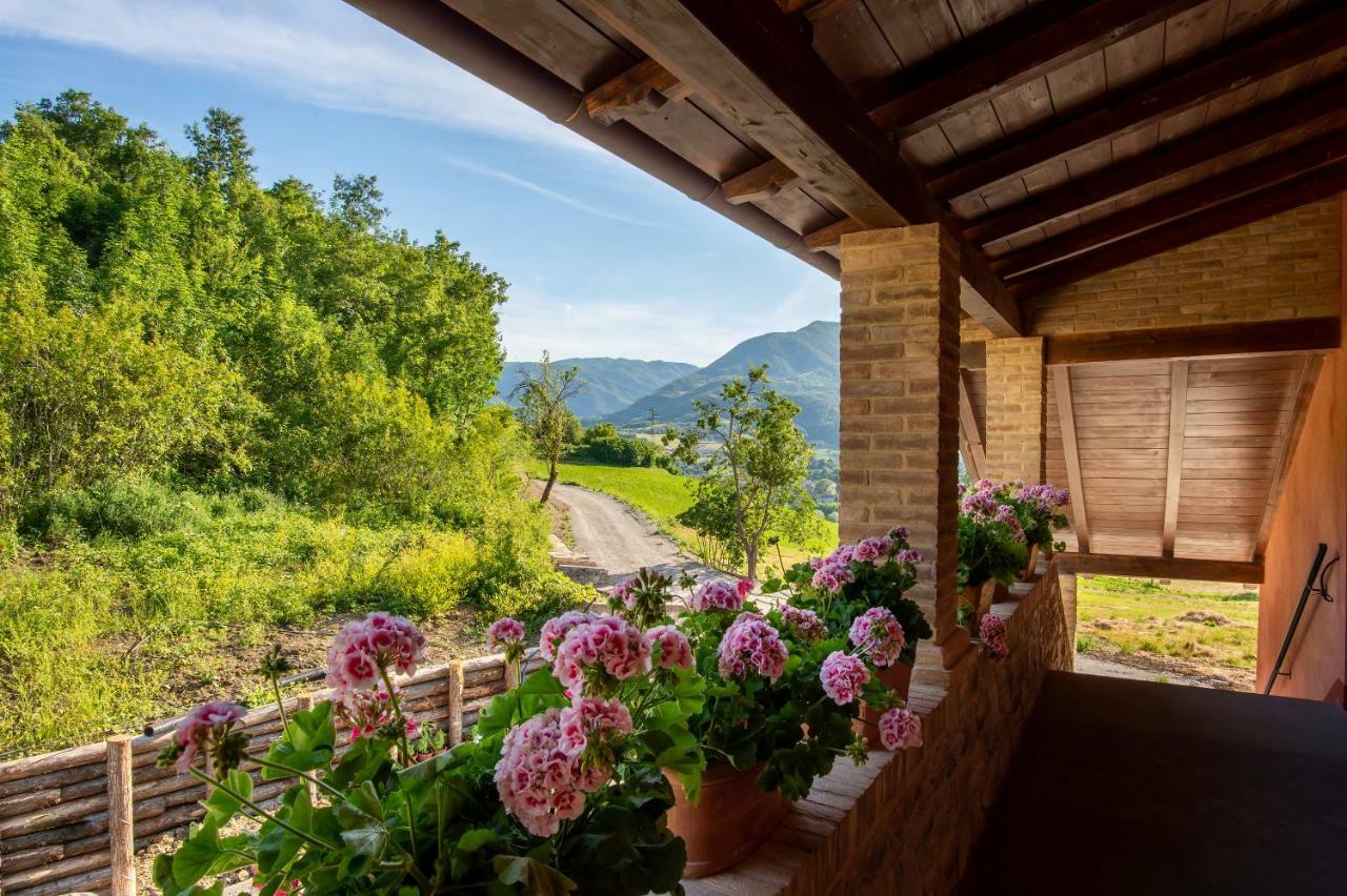 Relais Sant'Ambrogio Vila Bobbio Exterior foto